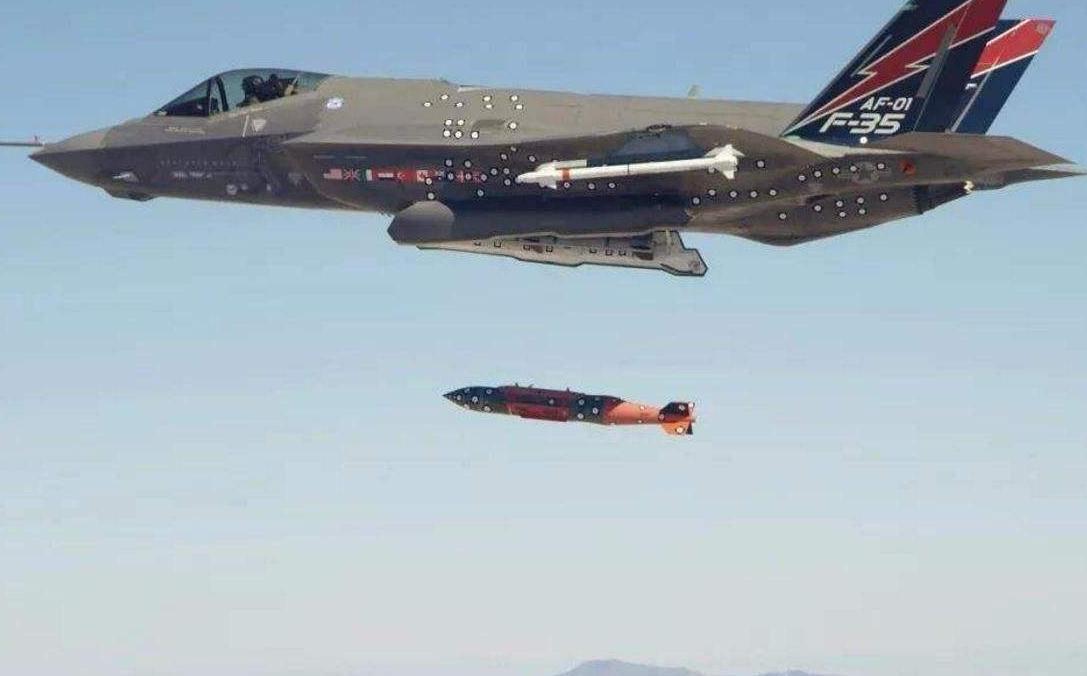 歼20战斗机f35哪个更优秀,歼20发动机与f35发动机差距