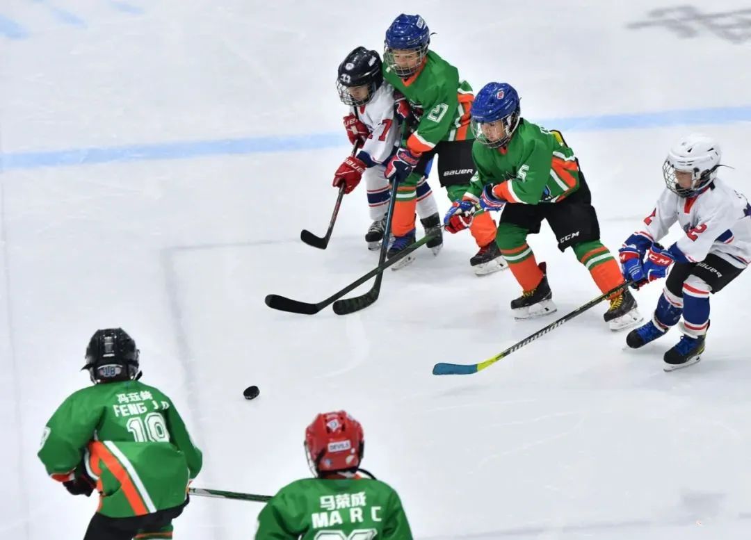 吸引了105万游客前来观光打卡,武汉体育中心最新消息