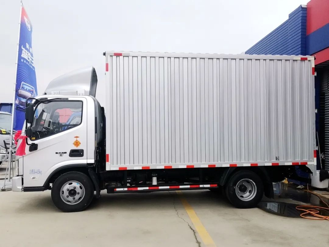 十堰龙信二手车市场雅阁,十堰龙信国际汽车城二手车直播