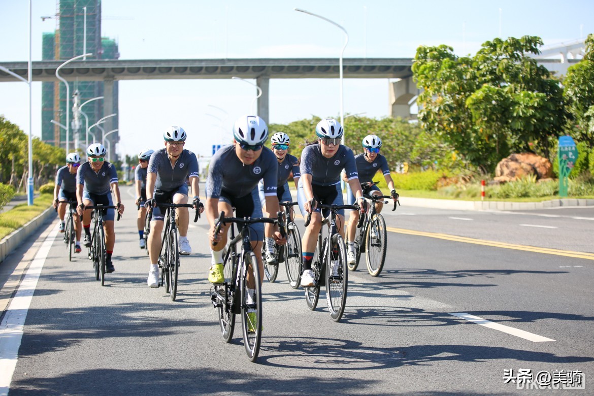 java全碳纤维油压碟刹改装,公路车碟刹电子变速套件推荐