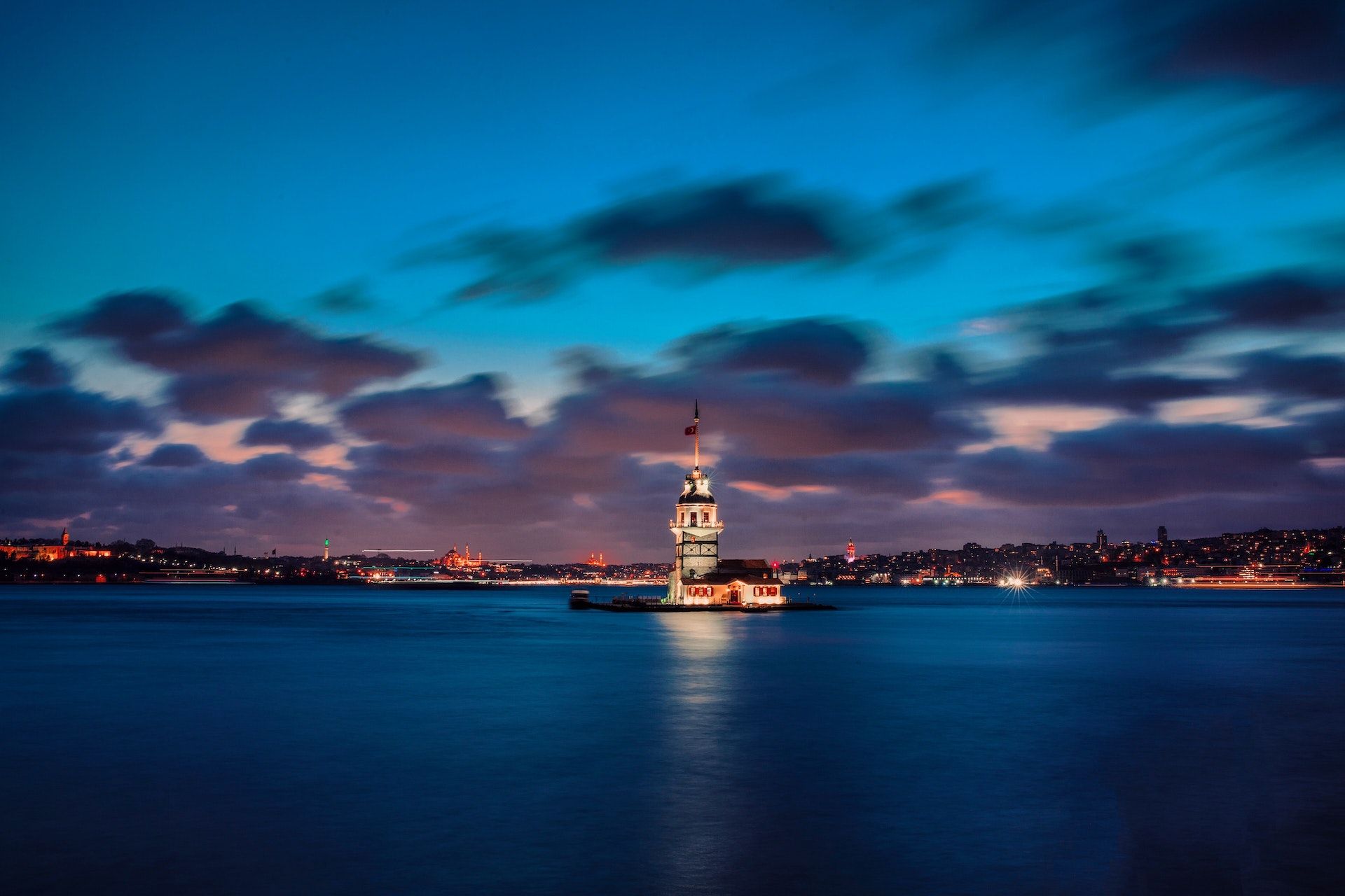 中暑发烧后头痛怎么缓解,中暑是什么症状中暑吃什么药