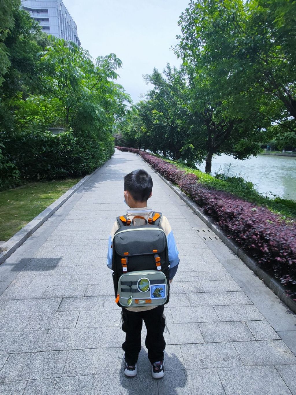 开学季书包推荐小学生轻便款,适合初中生背的书包推荐百搭
