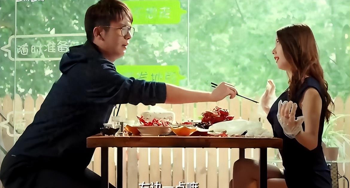 手撕*袜丝**,筷子夹胸,这些辣眼睛的镜头,实在是让人忍无可忍