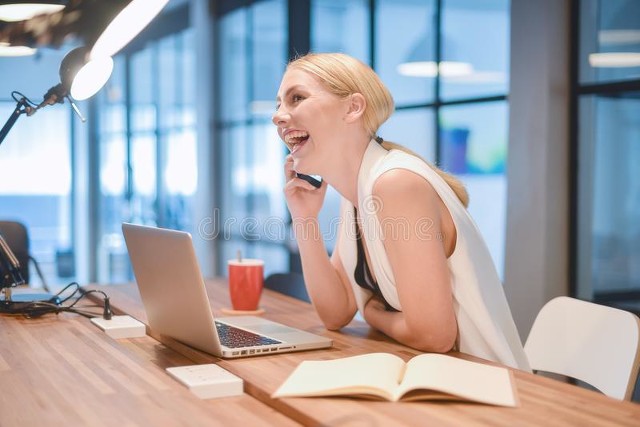 辞职了以后该不该发朋友圈说一下,辞职了怎么体面的发朋友圈