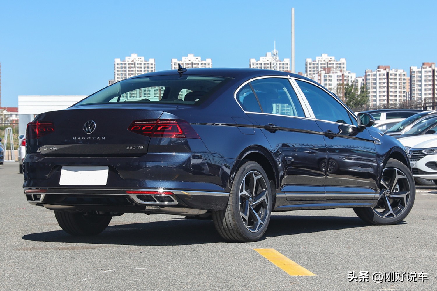 大众迈腾历史各个版本区别,大众迈腾整车数据还原