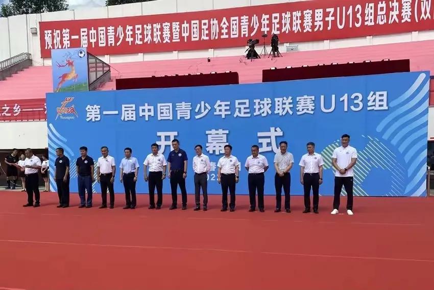 大连足球青训之殇完整版,中国足球折射中国教育