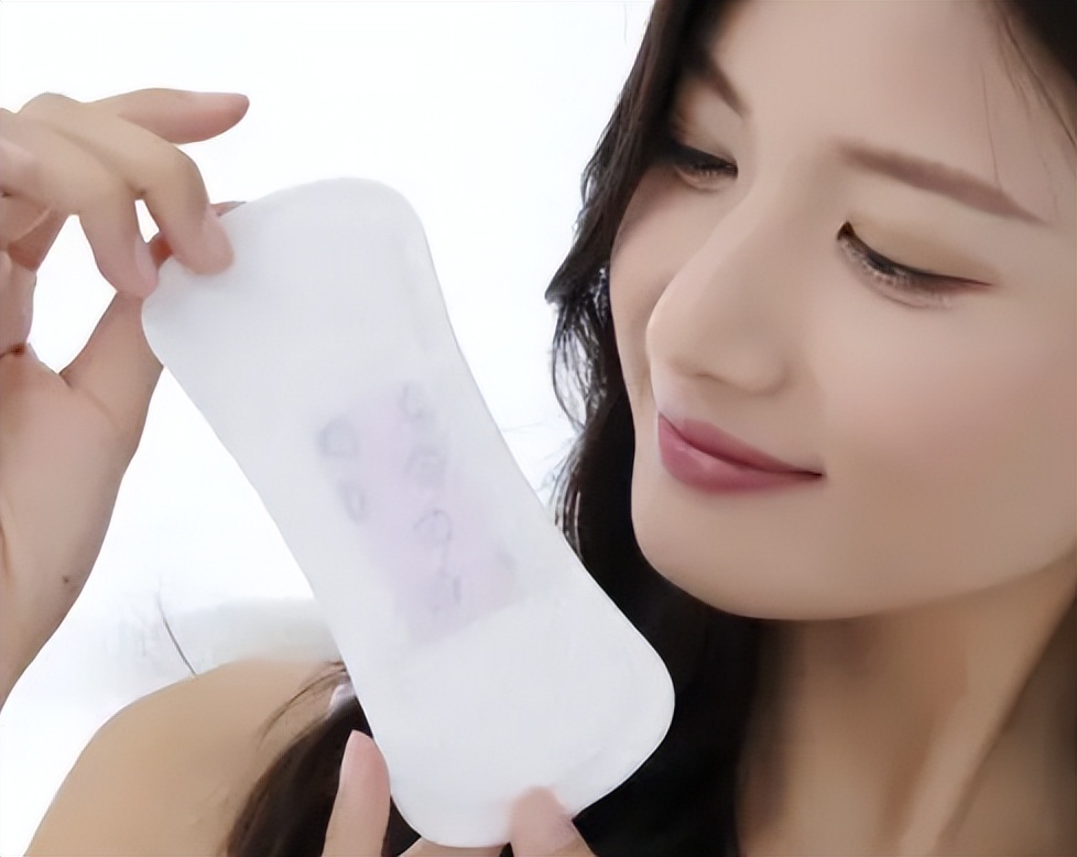 女人阴部毛发每天脱落几根正常？若超过这些，或应注意