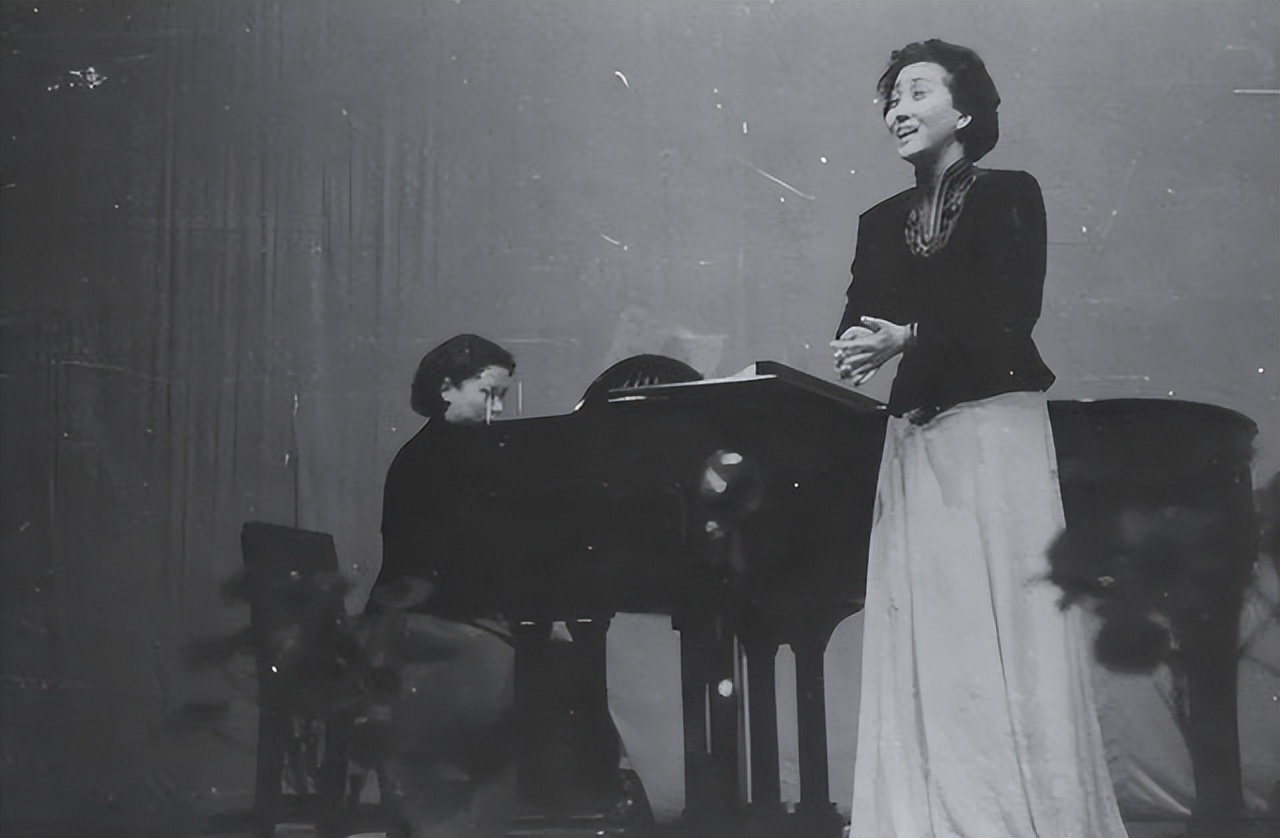 钱学森跟蒋英多大结婚的,钱学森和蒋英几岁结婚的