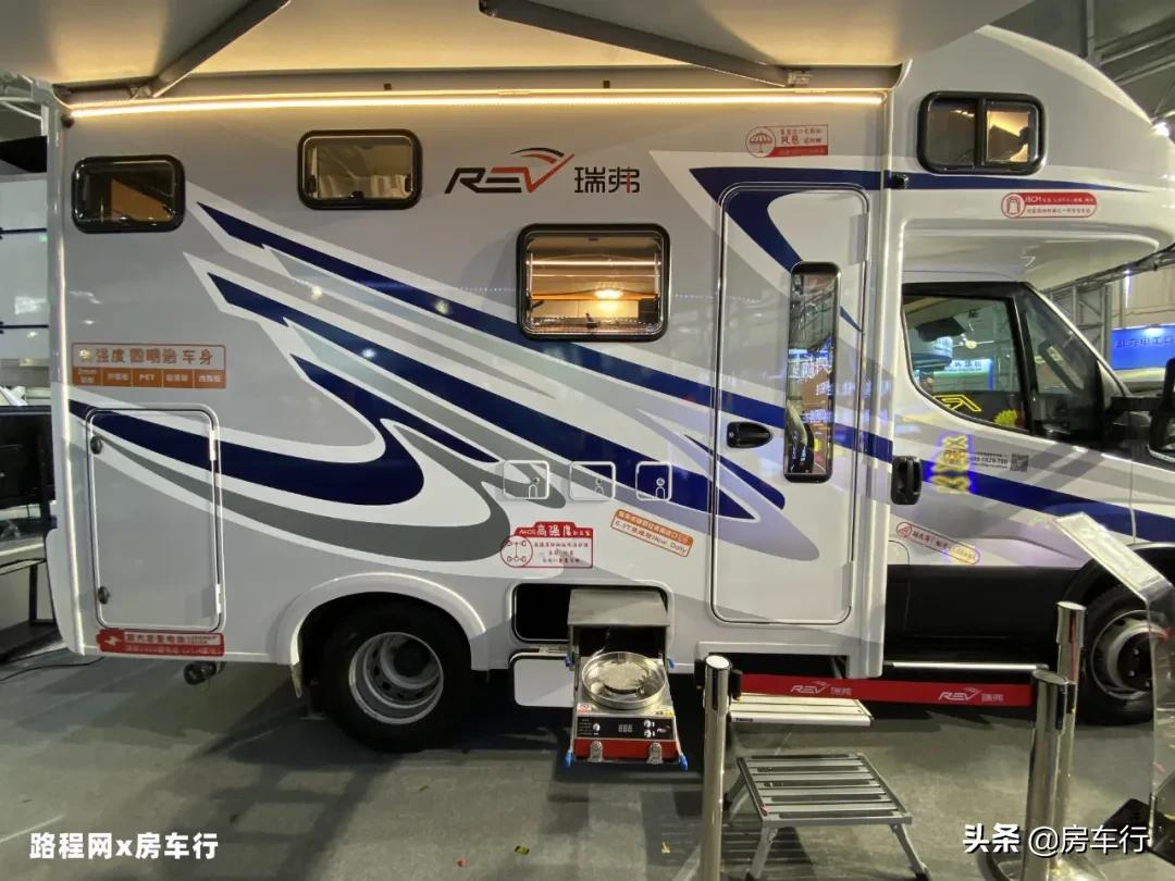 最新款进口顶级依维柯b型房车,依维柯房车推荐10万到20万之间7座
