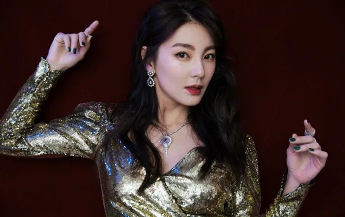 是性感惹的祸？还是追求名利太过心急？这五位女星各有各的苦衷