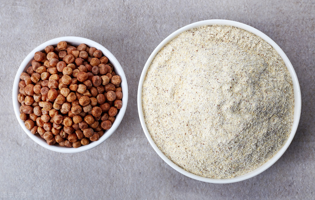 面粉放时间长了怎么补救,面粉放久了发酸怎么办