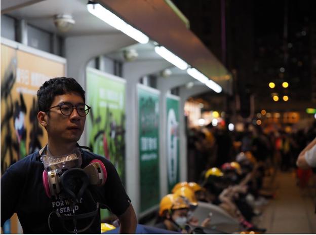 现代汉奸：“港独”罗冠聪*国卖**求荣，实则走上不归绝路，必须严惩