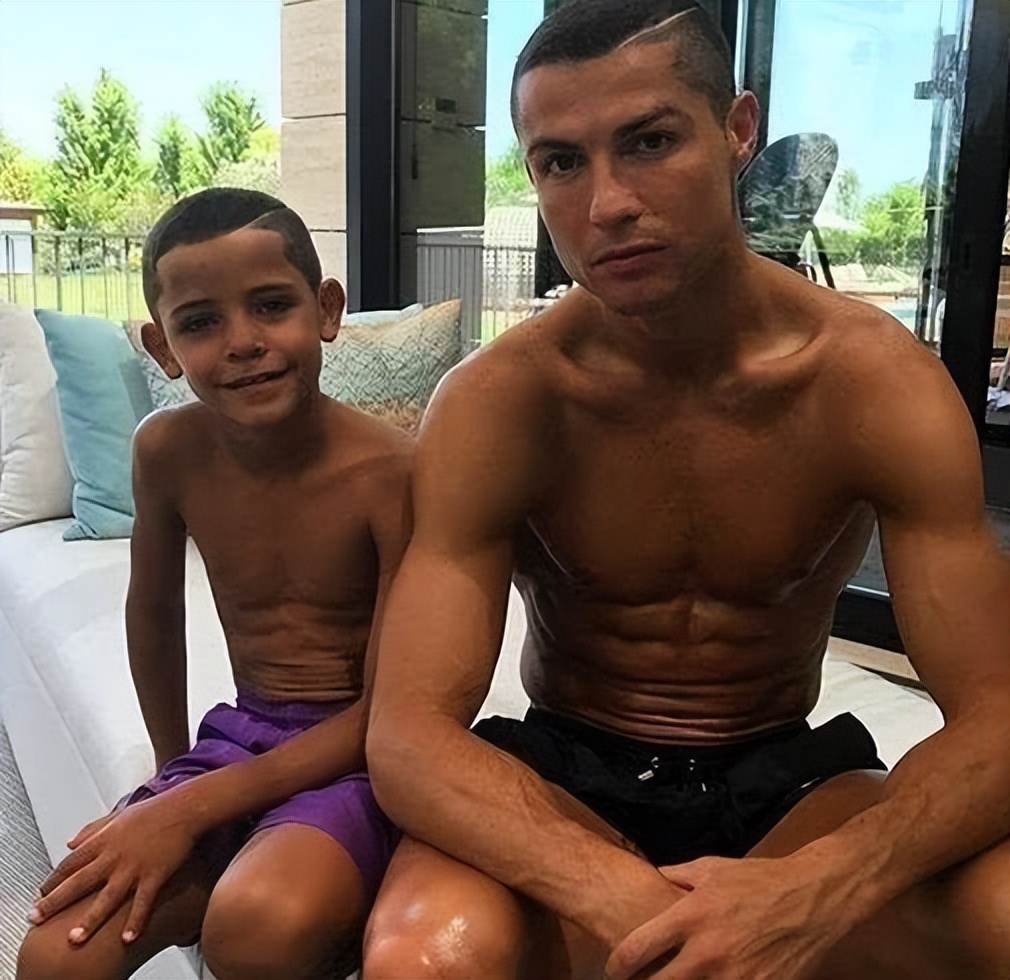 c缃椾竴鍏卞き鎶樹簡鍑犱釜鍎垮瓙,c缃楀ぇ鍎垮瓙10宀佹椂c缃楁湁鍑犱釜瀛╁瓙