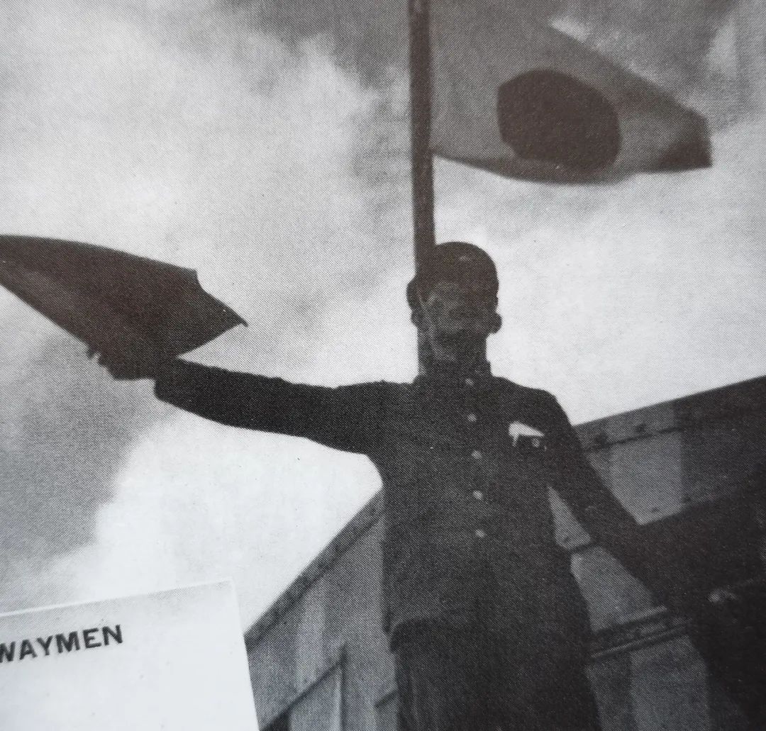 鍔冲姩鍏洯鐏溅澶翠綋鑲插満,婊￠搧