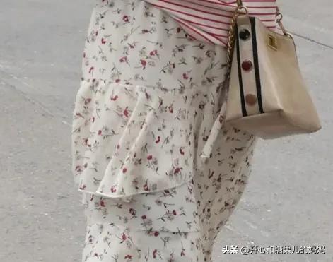 坐月子可以喝奶茶吃冰棍吗,坐月子可以吃雪糕吧