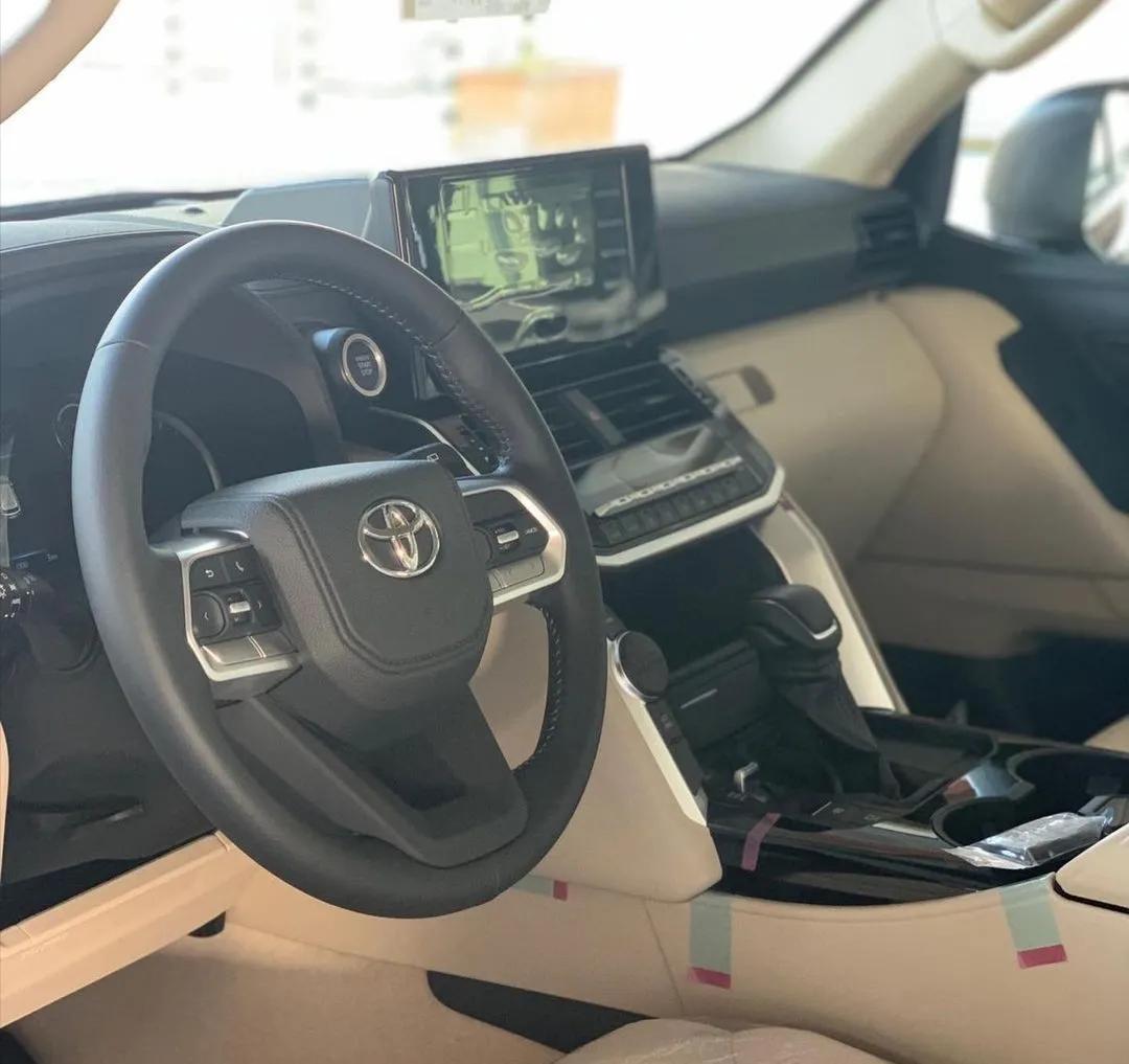 最强丐版陆巡车型,丐版陆巡2022款落地价