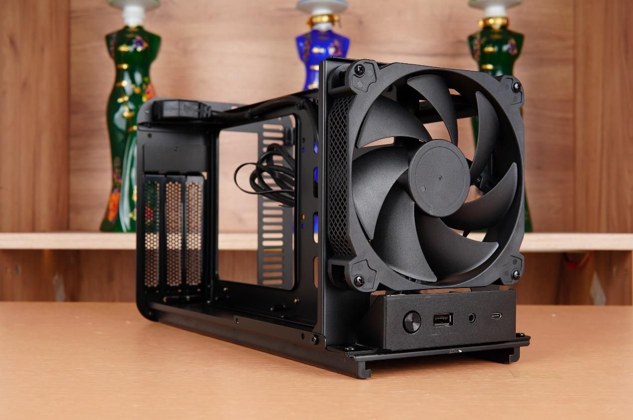 乔思伯v11主机配置推荐,乔思伯v11和v8机箱