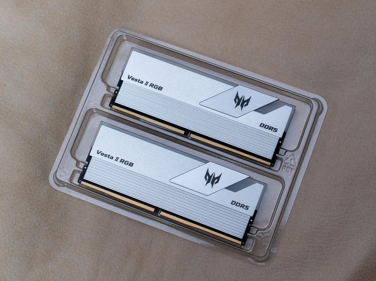 7800MHz动动手指就搞定了，人人都可以会的宏碁掠夺者D5超频教程