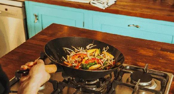 推荐不粘的铁锅,如何选一口好熟铁锅