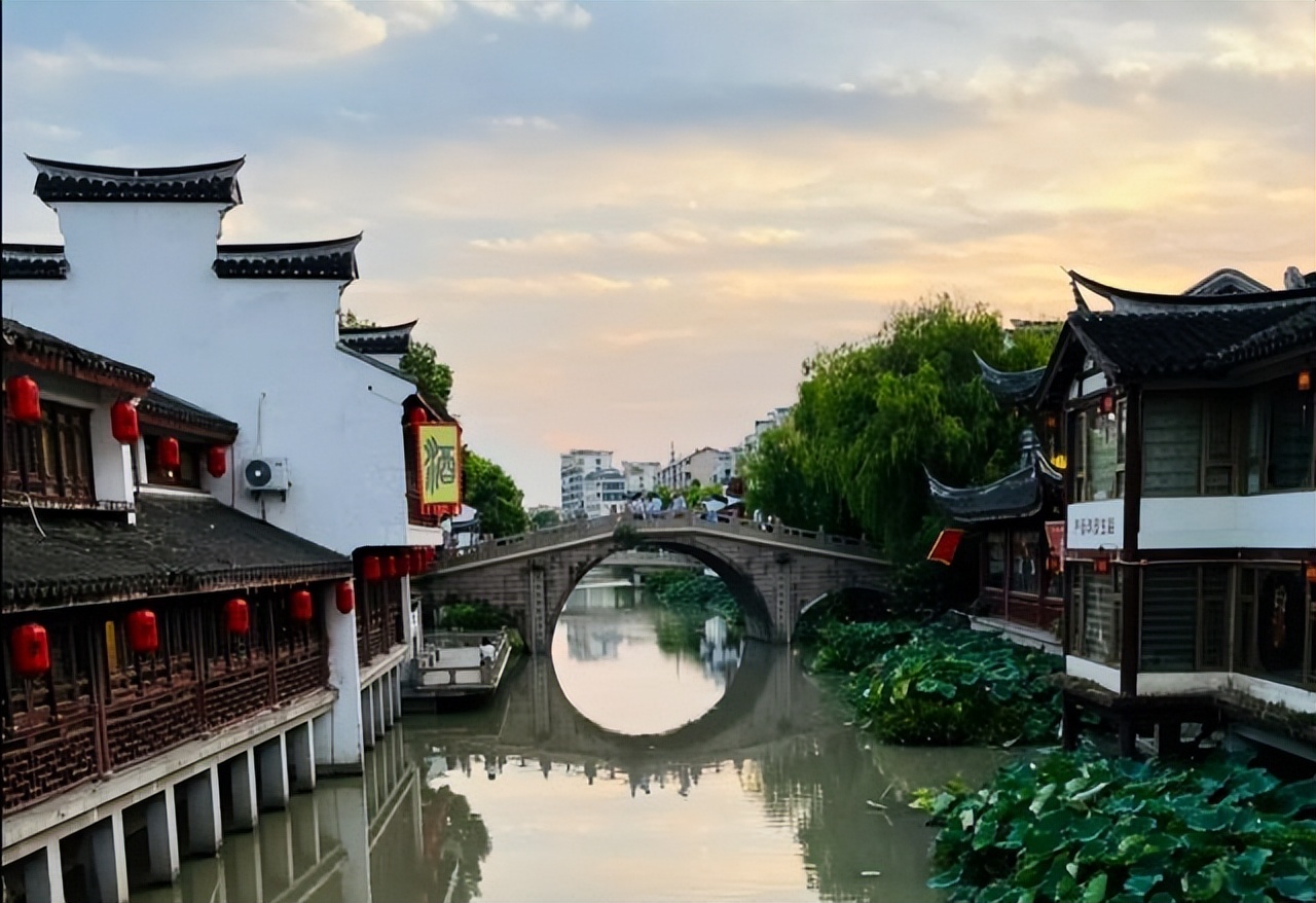 十一长假旅游景点推荐上海,上海一日游必去景点朱家角古镇