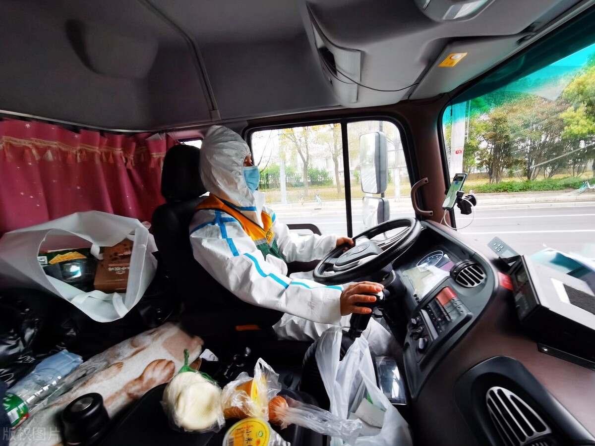 天津儿童医院开了一万多块钱药,儿童发烧药哄抬价格