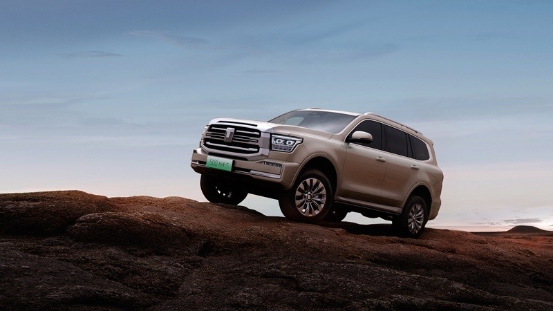 硬派越野油电双降坦克500Hi4-T诠释越野新能源SUV新“奥义”