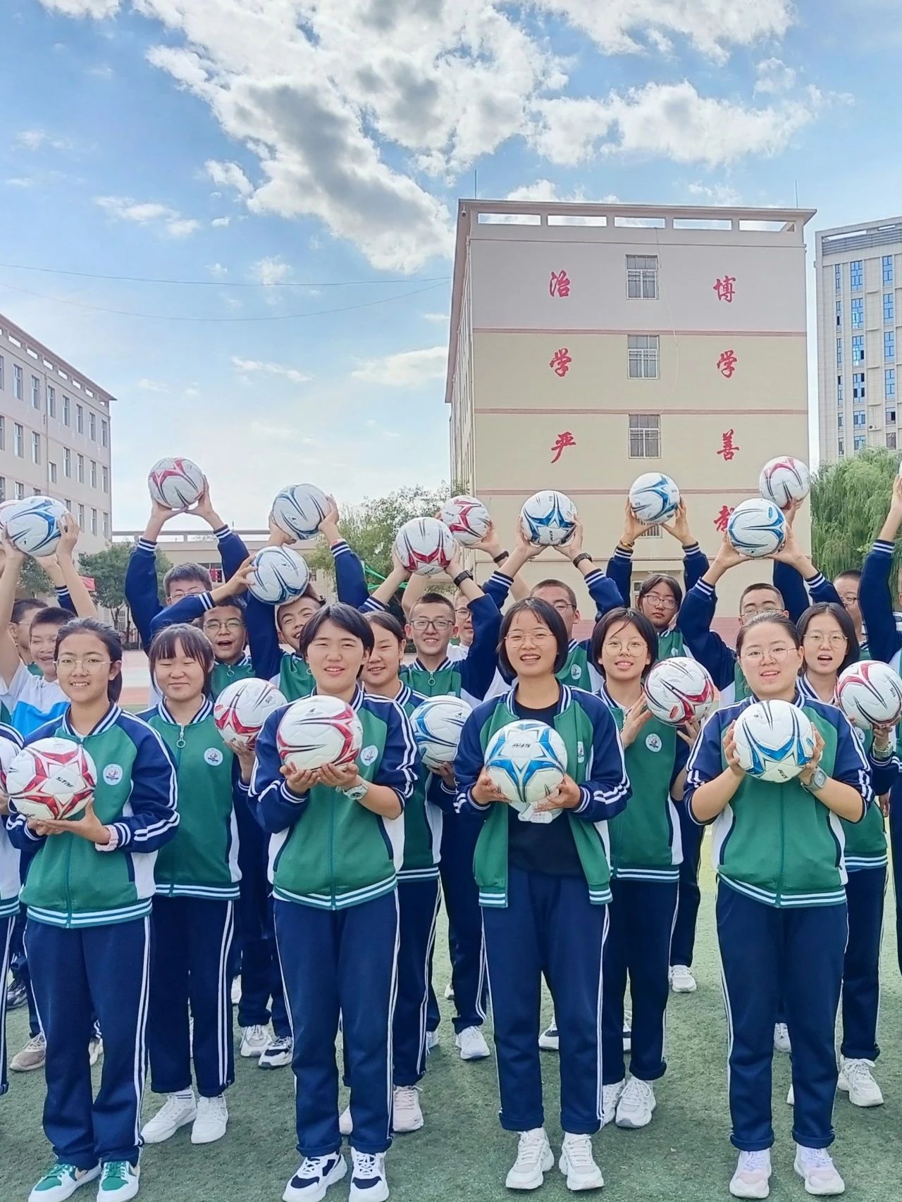 闈掑矝璐濆３鍏泭娲诲姩,闈掑矝璐濆３鍏泭绀惧尯