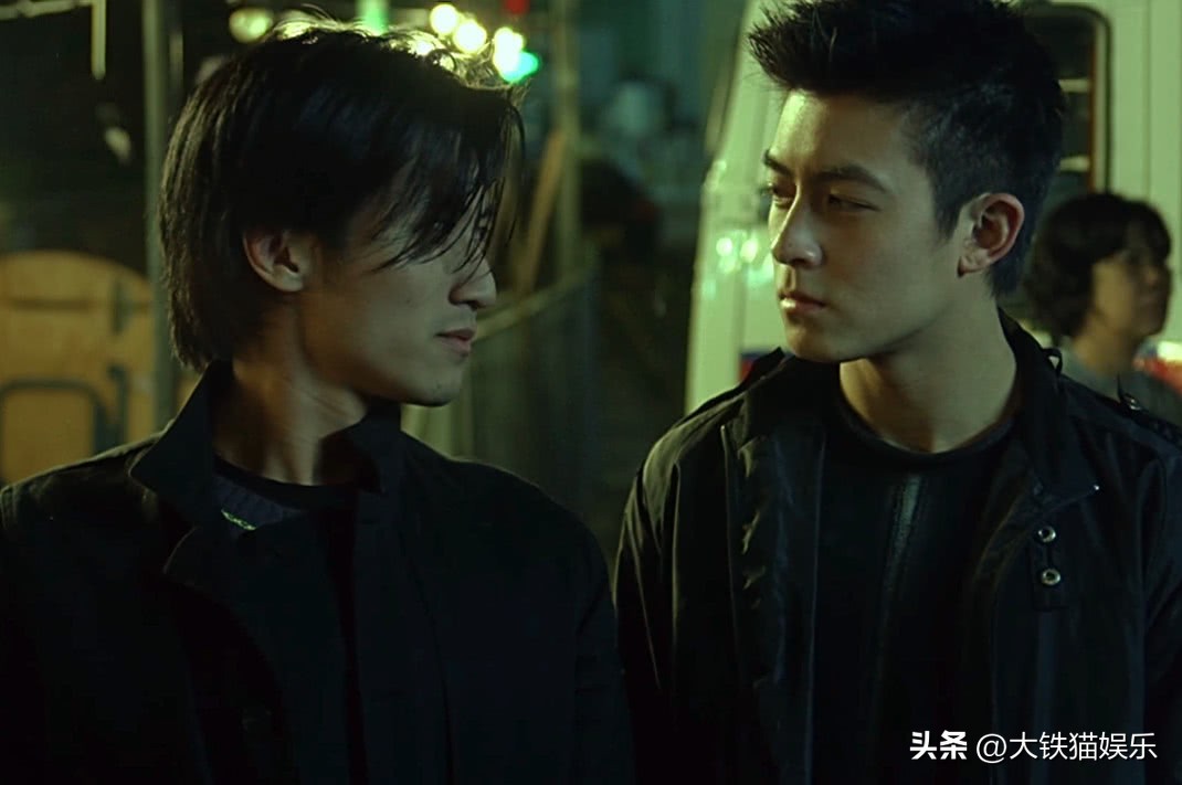 长得显老有多吃亏？这4对明星，年龄不相上下，看脸却像差了辈分