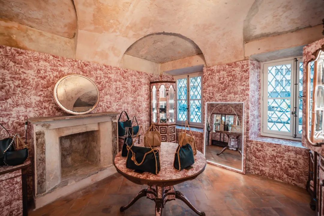 盘点十大顶级奢华意大利家具品牌,国际家具奢侈品品牌