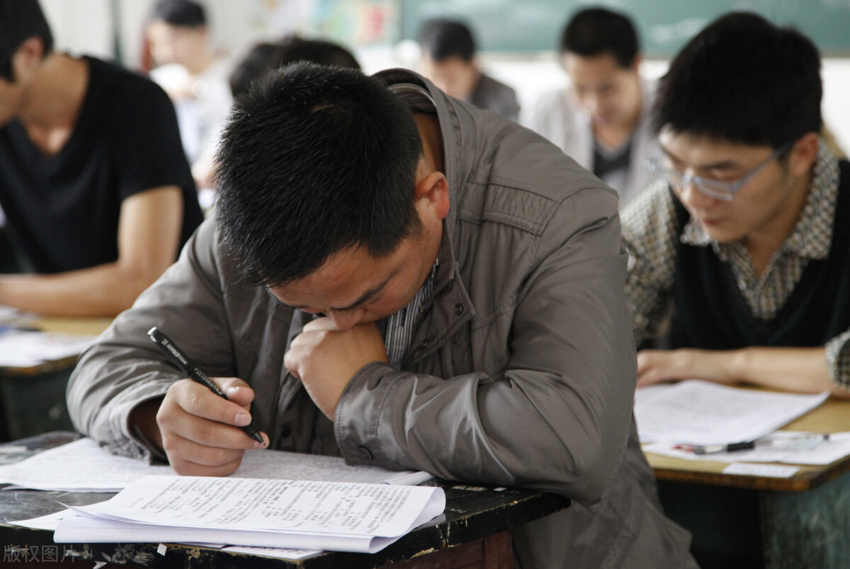 我在事业单位干了十几年的临时工,如何了解事业单位薪资待遇