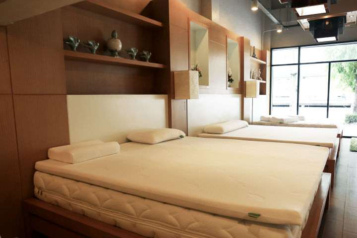 乳胶床垫伤膝盖吗,乳胶床垫与非乳胶床垫