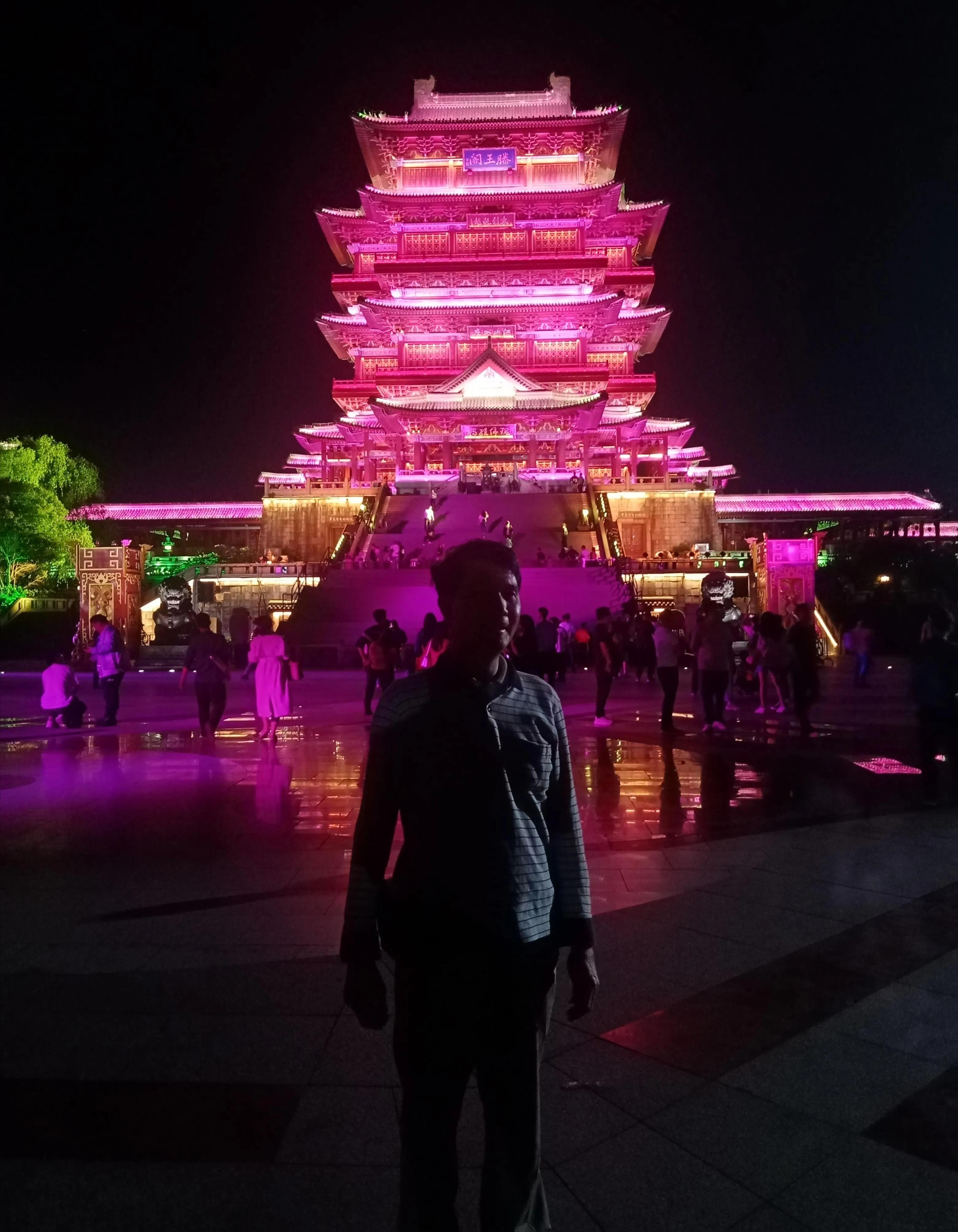 滕王阁是江南的三大名楼,滕王阁是我国三大名楼之首吗