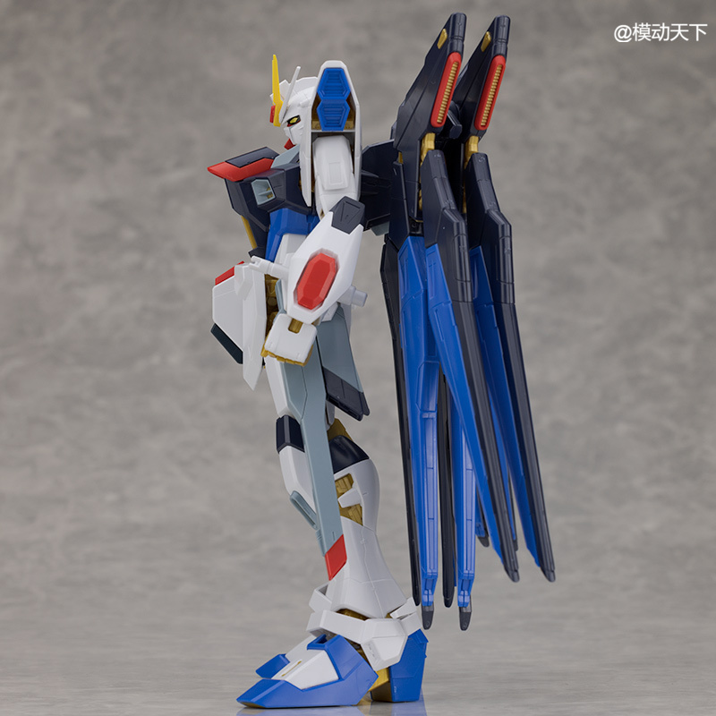 万代基地限定mg完美强袭,万代mg创制强袭配色方案
