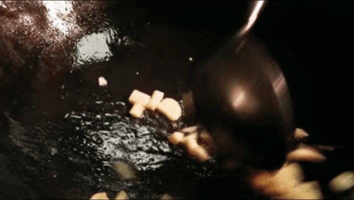 虾的家常做法蒜香小米辣,麻辣小米虾怎么炒最好吃啊