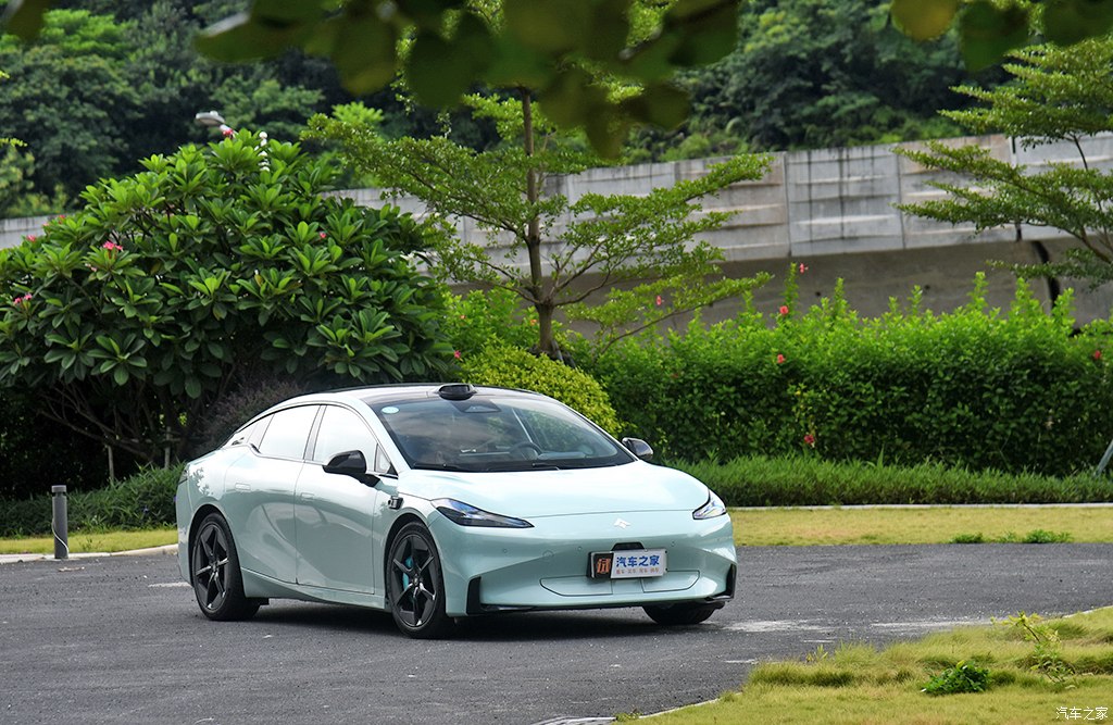 昊铂gt七翼版710超充版自由灰,使尽全力