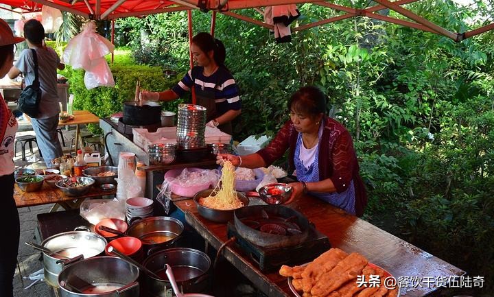 早餐店从排队到倒闭，只用了半年，究竟怎么了？