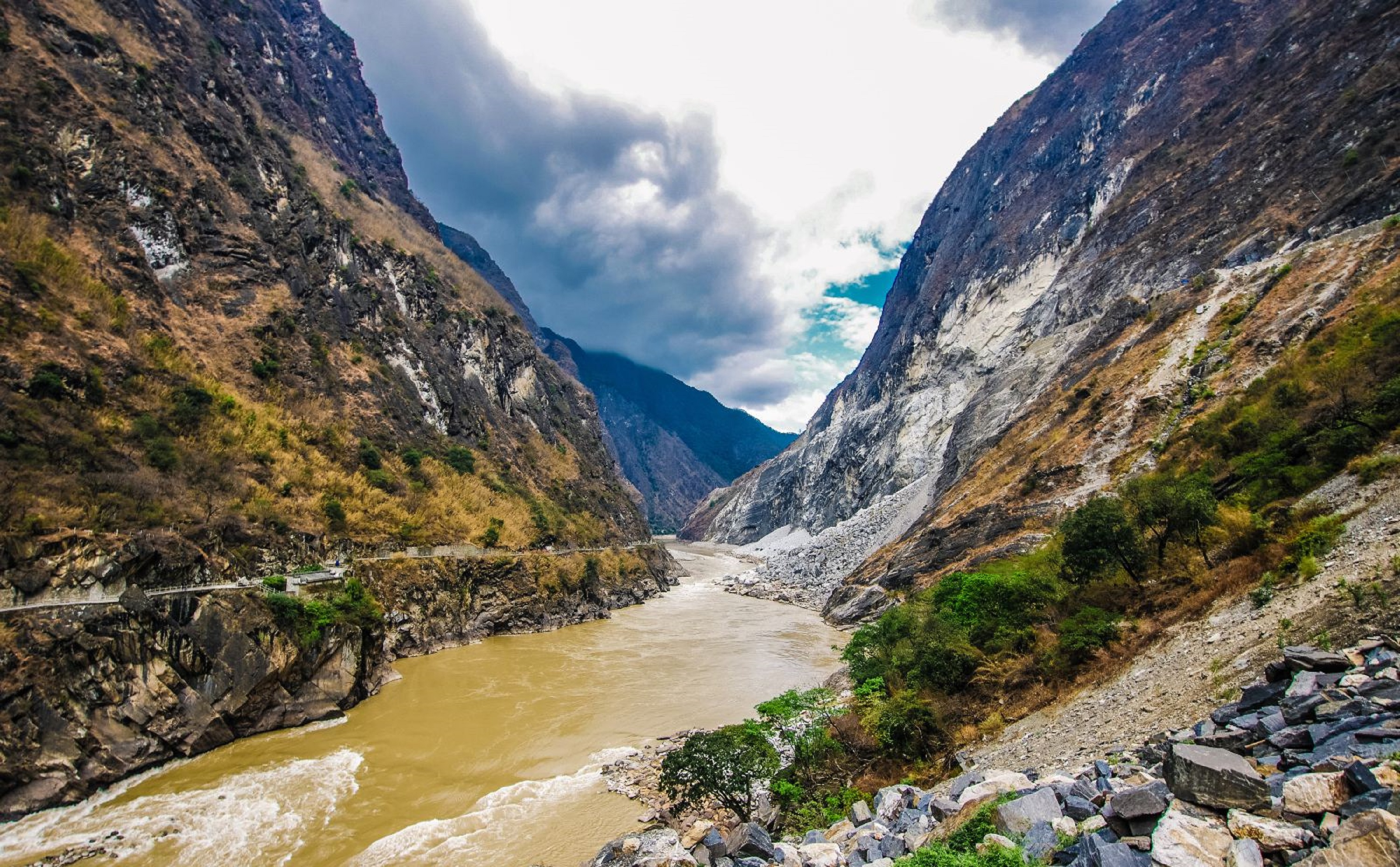 云南自由行旅游攻略三天,云南自由行三天游攻略