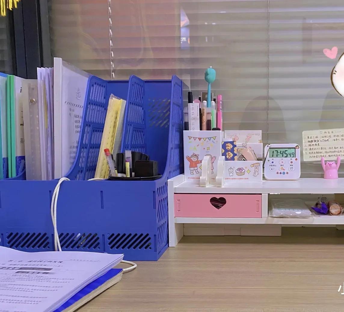 国家为什么允许事业编制人员兼职,公务员绝对不得在事业单位中兼职