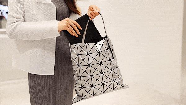 三宅一生水桶包2021,2023年第一只大牌包包