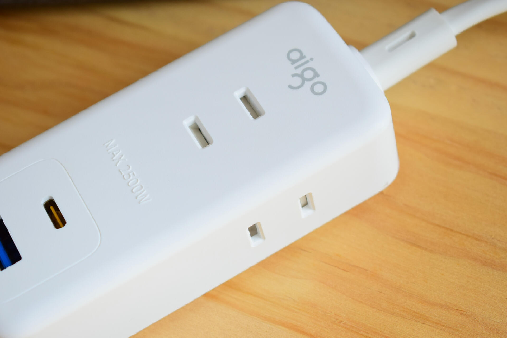 aigo16a插座,aigo电源插座