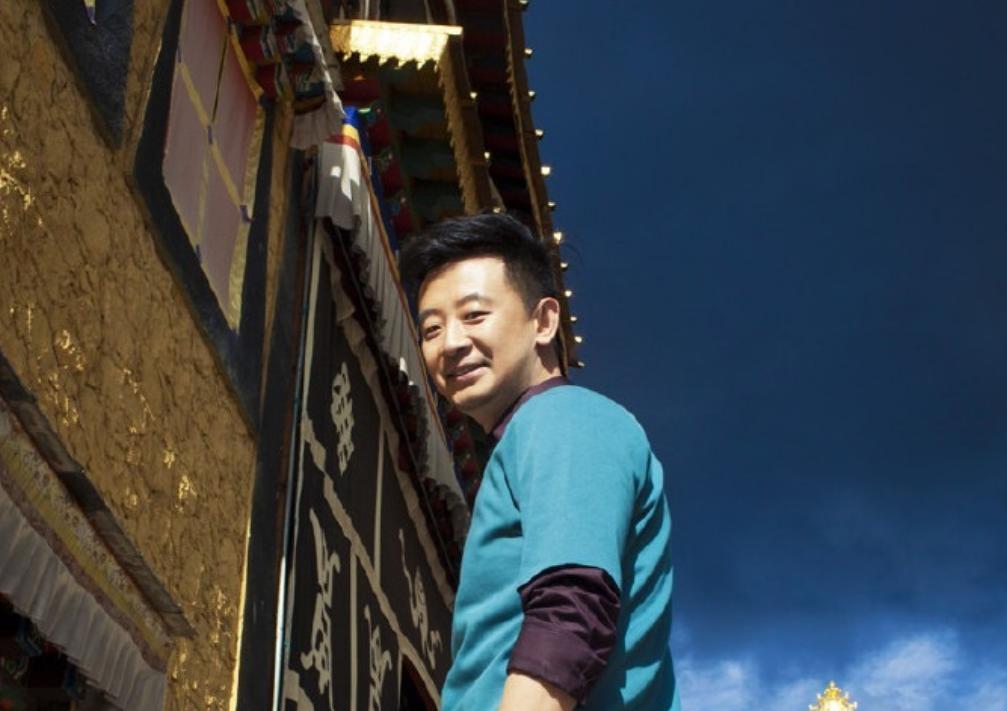 最近被爆丑闻的男星,当红顶级男星丑闻被爆出