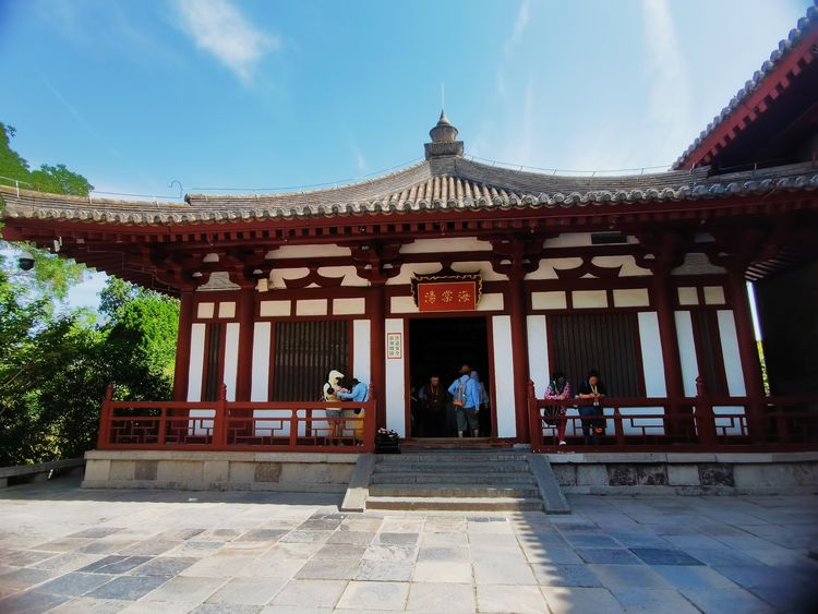 华清池温泉源头,天下第一泉华清池