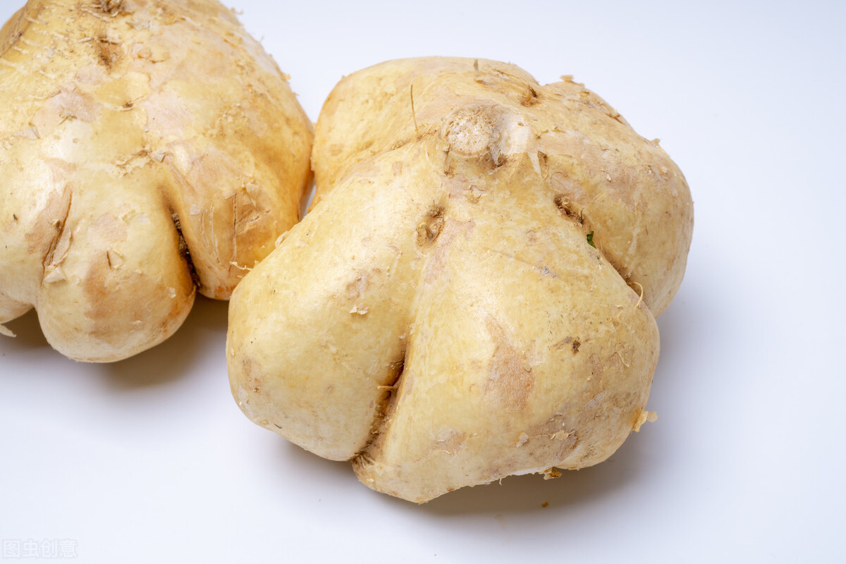 长在土里的水果你能说出几个,有哪几种水果是长在土里的