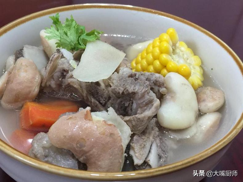 炖排骨肉时记住三不放,炖排骨汤要不要过血水