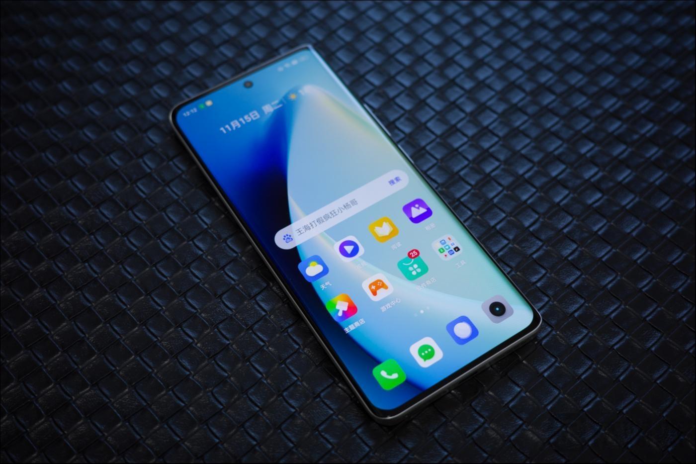 手机曲面屏有比直面屏好用吗,曲面屏手机为什么越来越不受欢迎