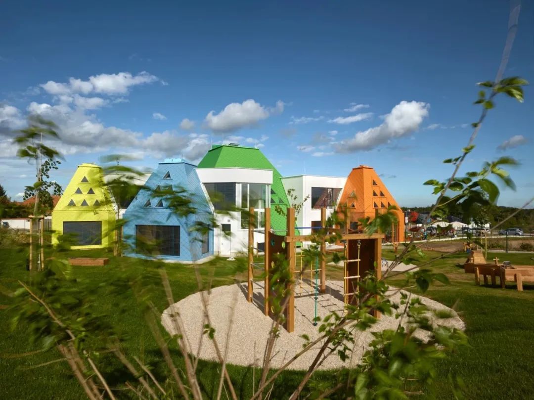 幼儿园设计建筑意象,幼儿园大班漂亮的中国建筑教案