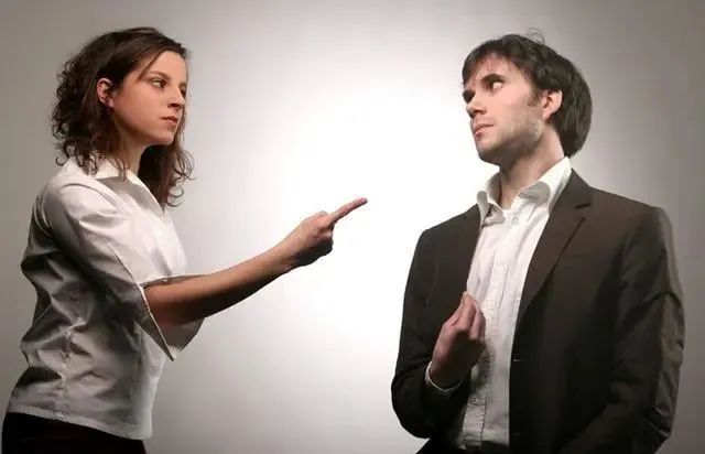 如何对待恶人最好的方法,对付恶人就有恶人的办法