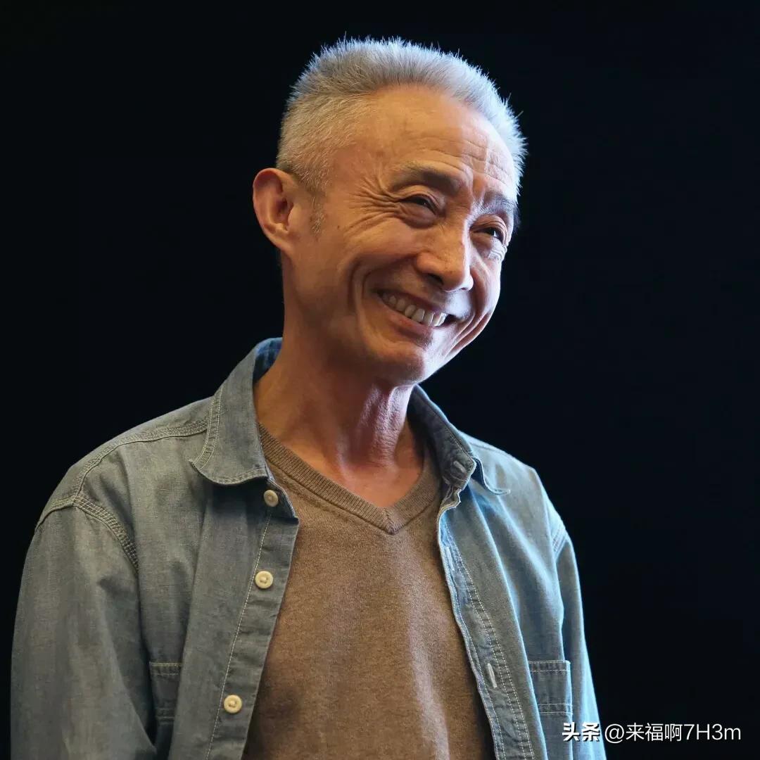 他是一位古典文学大师,却因为抖音走红,他到底有什么魔力?