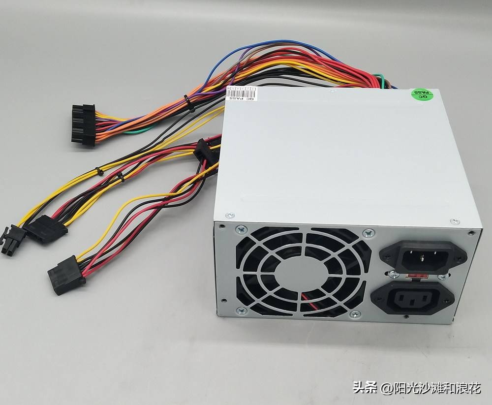 如何配置一台性价比高的台式电脑,台式电脑玩大型游戏要什么配置