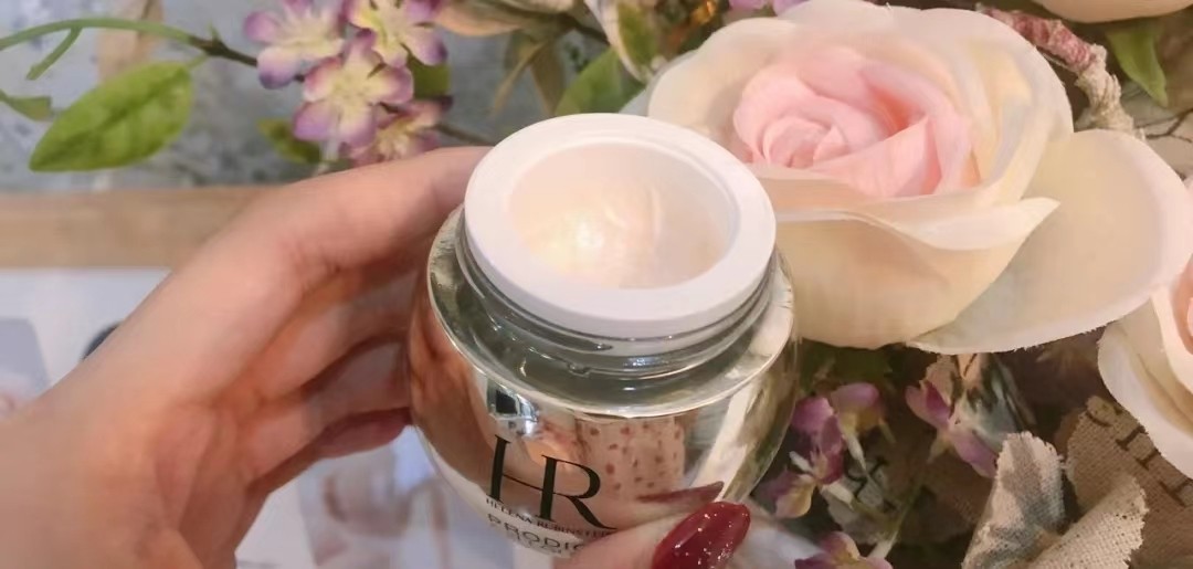 好用不贵的4款眼霜全脸,大牌最好用的眼霜去黑眼圈和细纹